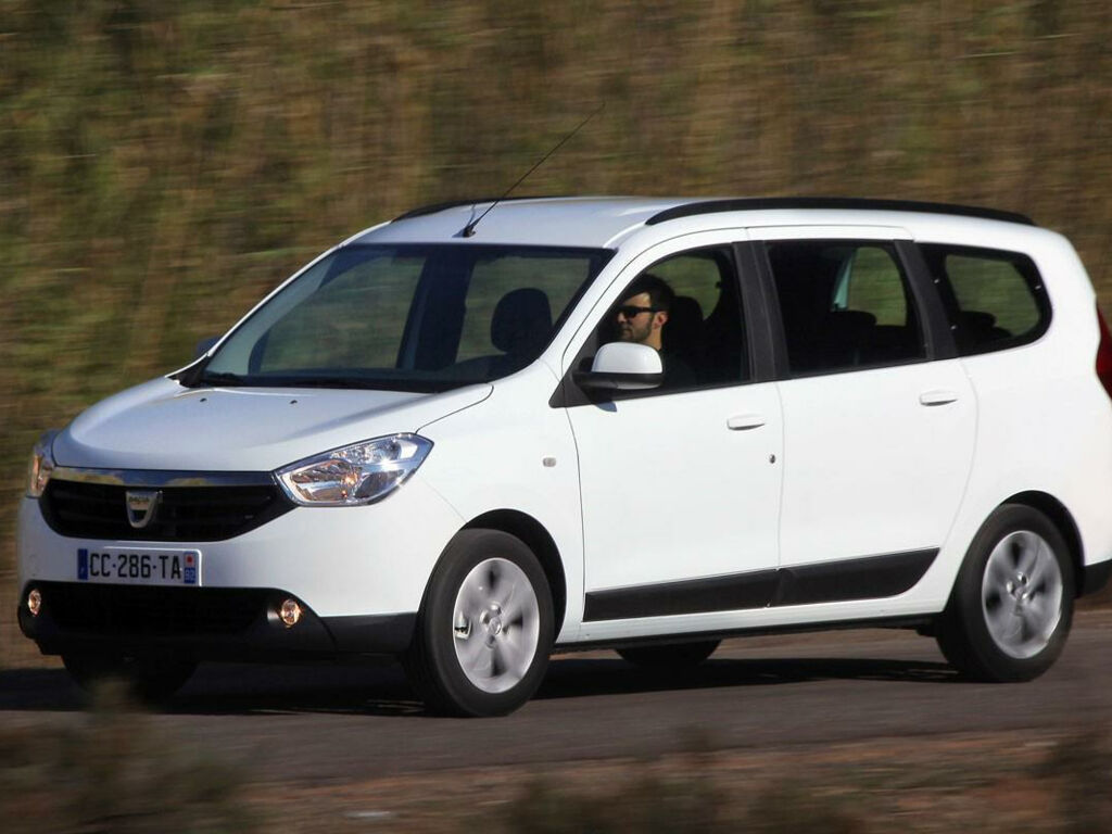 Dacia Lodgy 2015 Обзор тест-драйва: Dacia Lodgy 2015