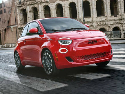 Обзор Fiat 500e 2025 с видео и фото