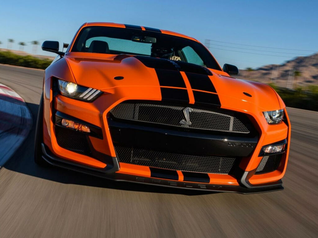 Ford Mustang 2020 Огляд тест-драйву: Ford Mustang 2020