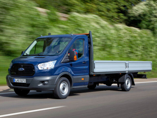 Обзор тест-драйва: Ford Transit Chassis 