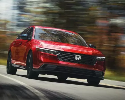 Выбрать новую Хонда Аккорд 2023 на Automoto.ua