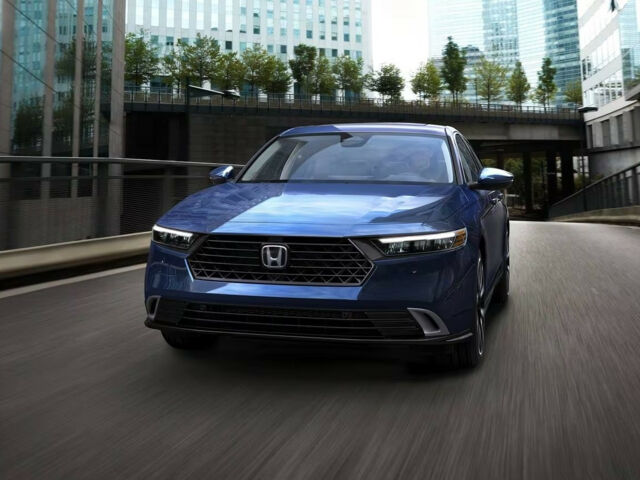 Огляд Honda Accord 2025 з фото та відео