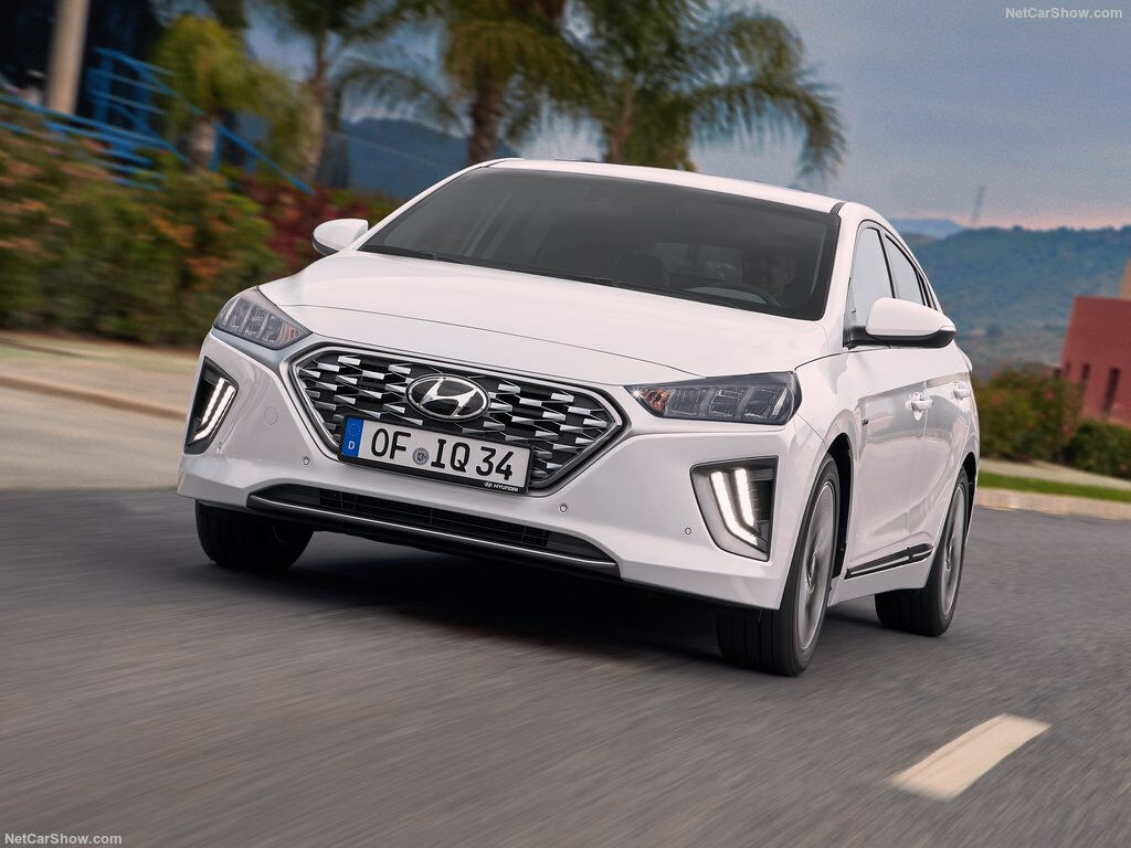 Hyundai Ioniq 2020 Огляд тест-драйву: Hyundai Ioniq 2020
