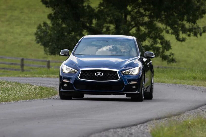 Нова Infiniti Q50 2021 Купити нову Інфініті Ку 50 2021 року