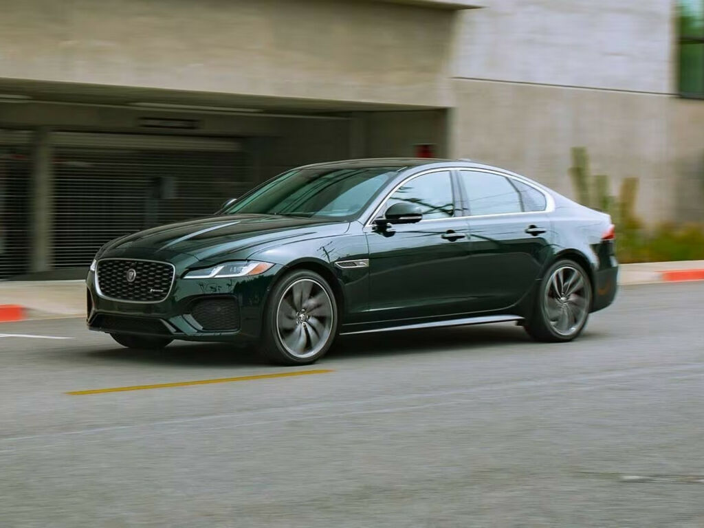 Автомобіль Jaguar XF 2024 Вибрати автомобіль Ягуар ХФ 2024 на AUTOMOTO.UA