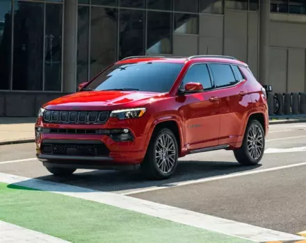 Вибрати новий позашляховик Джип Компас 2022 на Automoto.ua