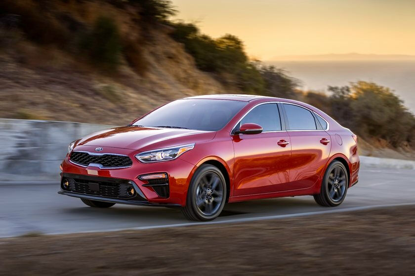 Дивитись комплектації Kia Forte 2021 на AutoMoto.ua