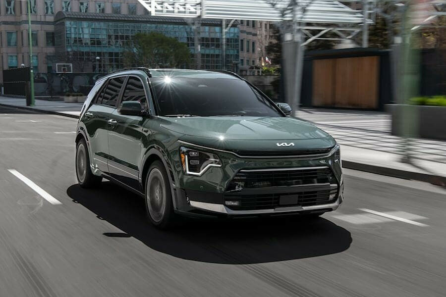 Новий Kia Niro 2023 Вибрати новий гібридний кросовер Кіа Ніро 2023 на Automoto.ua