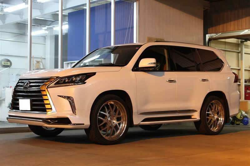 Огляд тест-драйву: Lexus LX 2016