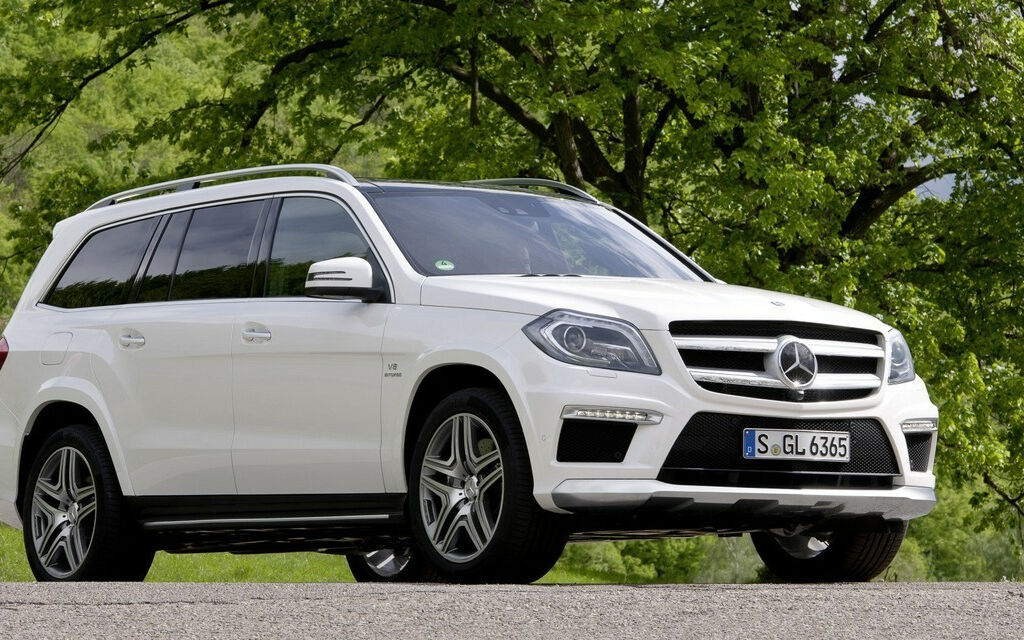 Огляд тест-драйву: Mercedes-Benz GL 63 AMG 2016