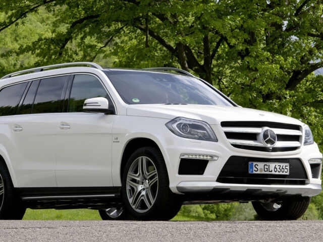 Обзор тест-драйва: Mercedes-Benz GL 63 AMG 2016