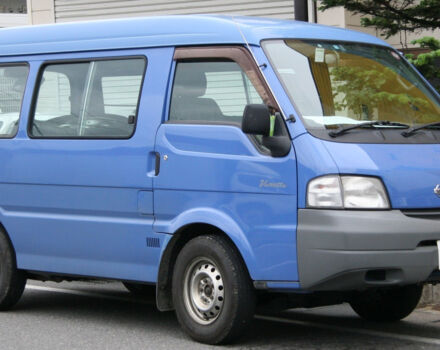 Огляд тест-драйву: Nissan Vanette 