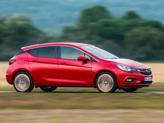 Обзор тест-драйва: Opel Astra 2020