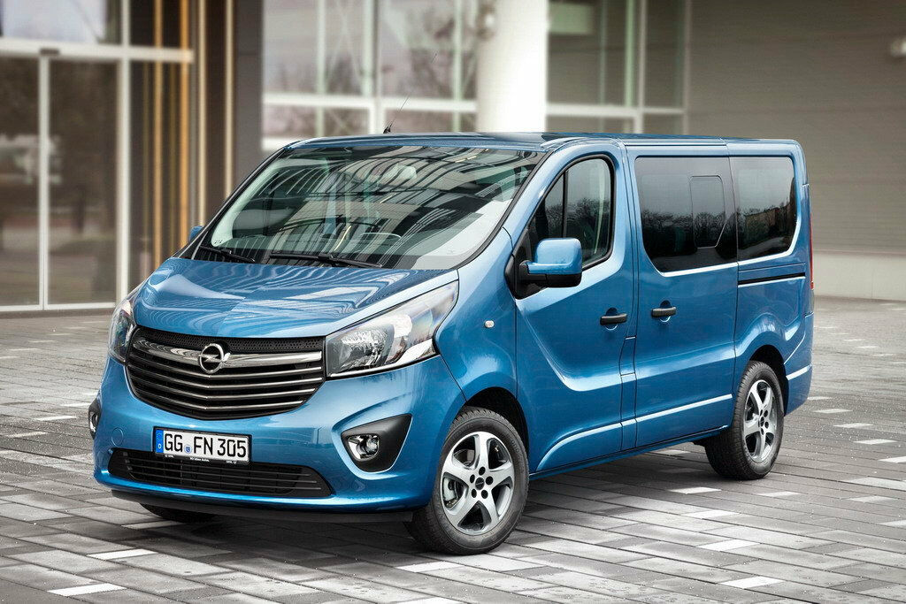 Обзор тест-драйва: Opel Vivaro пасс. 