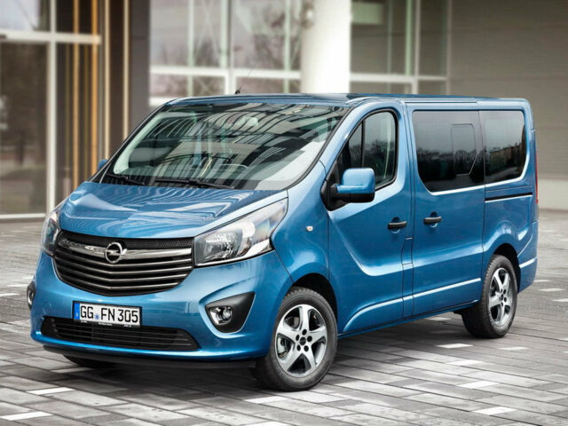 Обзор тест-драйва: Opel Vivaro пасс.