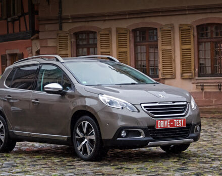 Огляд тест-драйву: Peugeot 2008 2015