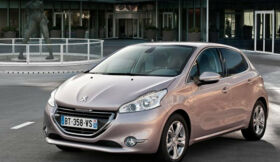 Огляд тест-драйву: Peugeot 208 2016