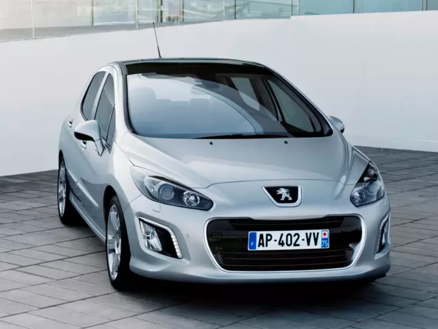 Огляд тест-драйву: Peugeot 308 2016