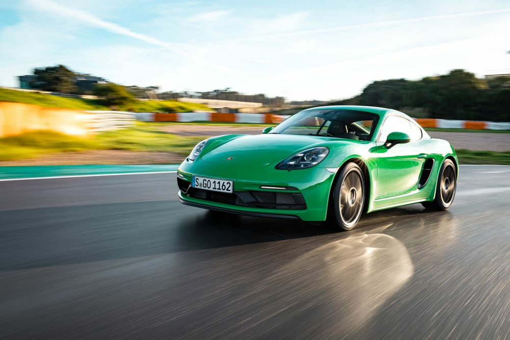 Новый Porsche Cayman 2021 Купить новый автомобиль Порше Кайман 2021 на автобазаре AutoMoto.ua