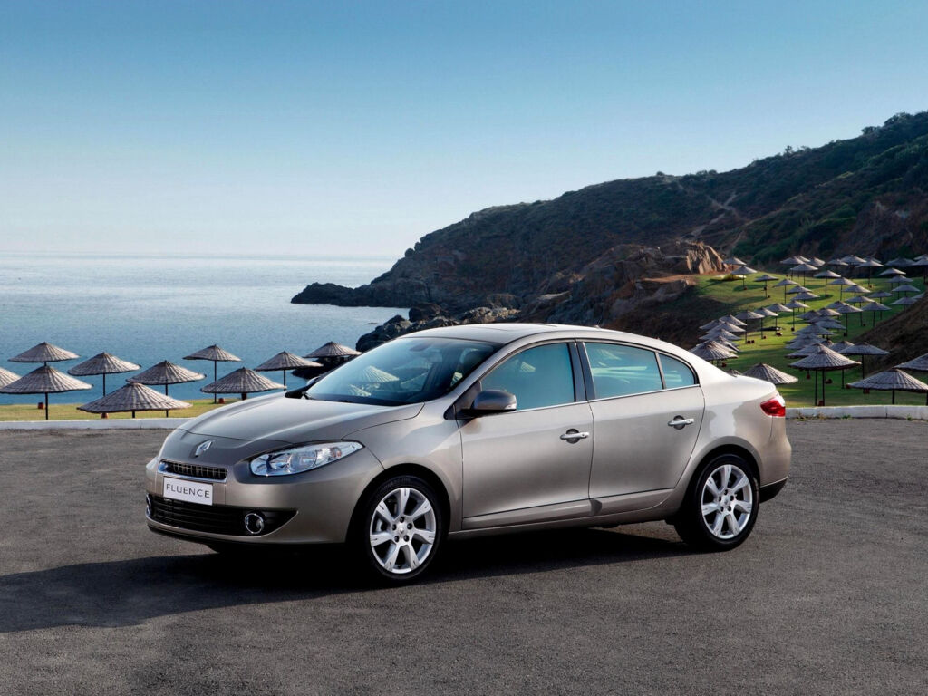 Renault Fluence null Огляд тест-драйву: Renault Fluence