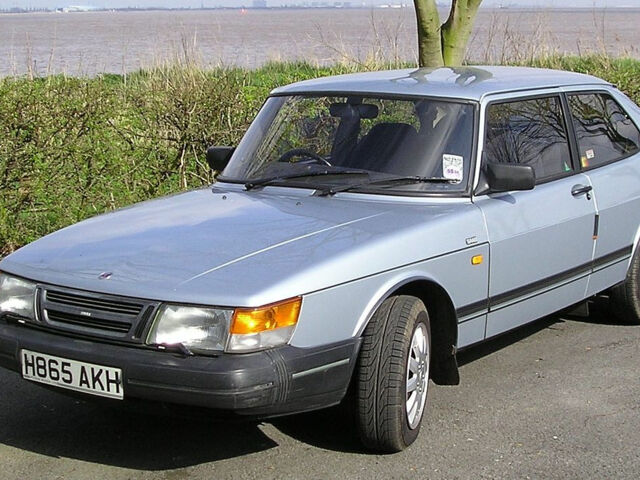 Обзор тест-драйва: Saab 900
