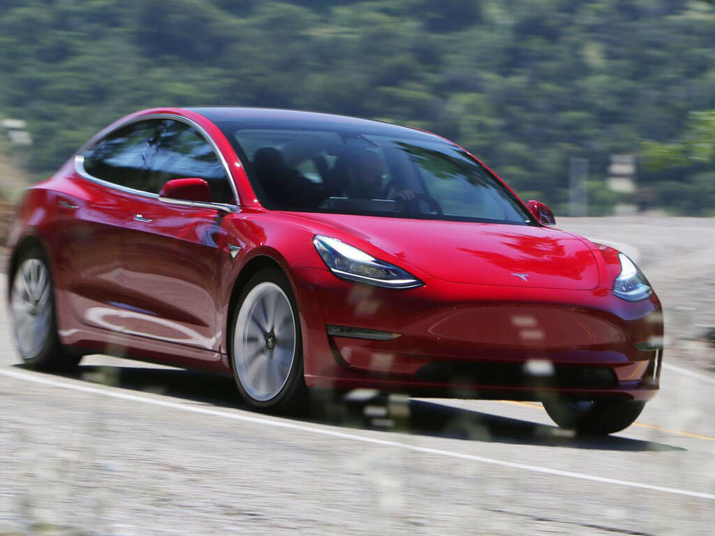 Tesla Model 3 2019 Обзор тест-драйва: Tesla Model 3 2019