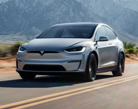 Огляд Tesla Model X 2025