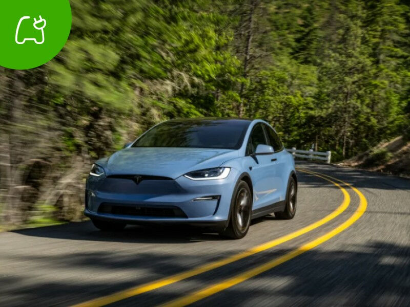 Огляд Tesla Model X 2026 з відео та фото