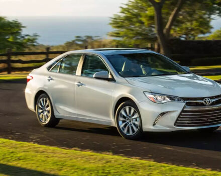 Обзор тест-драйва: Toyota Camry 2017