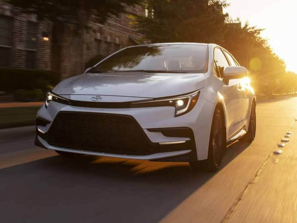 Авто Toyota Corolla 2024 Выбрать автомобиль Тойота Королла 2024 на AUTOMOTO.UA