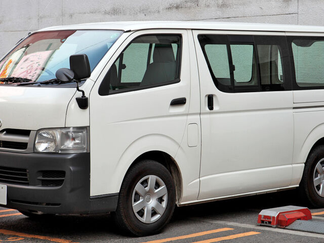 Обзор тест-драйва: Toyota Hiace 2016