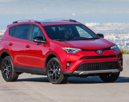 Обзор тест-драйва: Toyota RAV4 2016