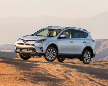 Обзор тест-драйва: Toyota RAV4 2017