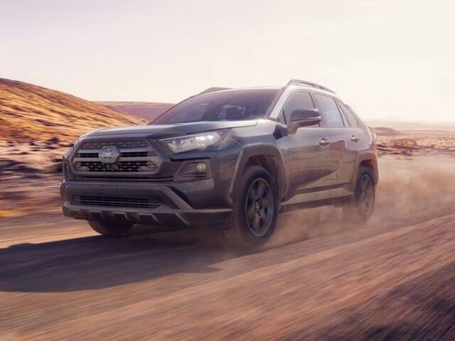Искать новый кроссовер Тойота РАВ4 2024 на AUTOMOTO.UA
