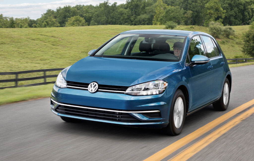 Обзор тест-драйва: Volkswagen Golf 2020