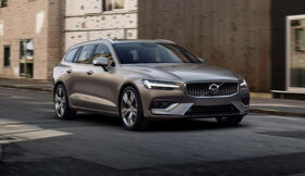 Огляд тест-драйву: Volvo V60 2020