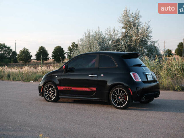 Черный Абарт Fiat 500, объемом двигателя 1.4 л и пробегом 119 тыс. км за 8900 $, фото 13 на Automoto.ua
