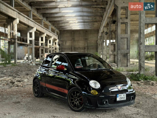 Черный Абарт Fiat 500, объемом двигателя 1.4 л и пробегом 119 тыс. км за 8900 $, фото 1 на Automoto.ua