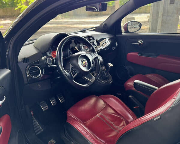 Черный Абарт Fiat 500, объемом двигателя 1.4 л и пробегом 119 тыс. км за 8900 $, фото 7 на Automoto.ua