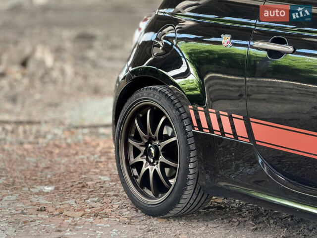 Черный Абарт Fiat 500, объемом двигателя 1.4 л и пробегом 119 тыс. км за 8900 $, фото 5 на Automoto.ua