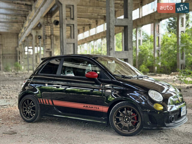 Черный Абарт Fiat 500, объемом двигателя 1.4 л и пробегом 119 тыс. км за 8900 $, фото 3 на Automoto.ua