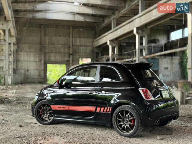 Черный Абарт Fiat 500, объемом двигателя 1.4 л и пробегом 119 тыс. км за 8900 $, фото 4 на Automoto.ua