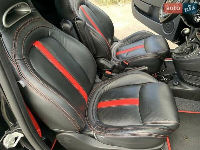 Черный Абарт Fiat 500, объемом двигателя 1.37 л и пробегом 60 тыс. км за 15500 $, фото 23 на Automoto.ua