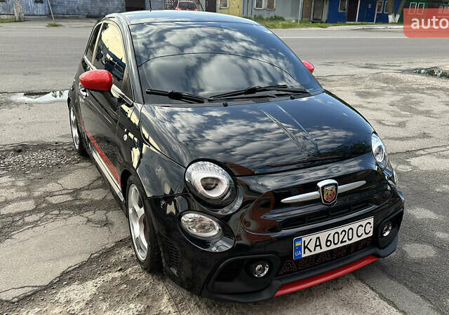 Черный Абарт Fiat 500, объемом двигателя 1.37 л и пробегом 61 тыс. км за 15500 $, фото 2 на Automoto.ua