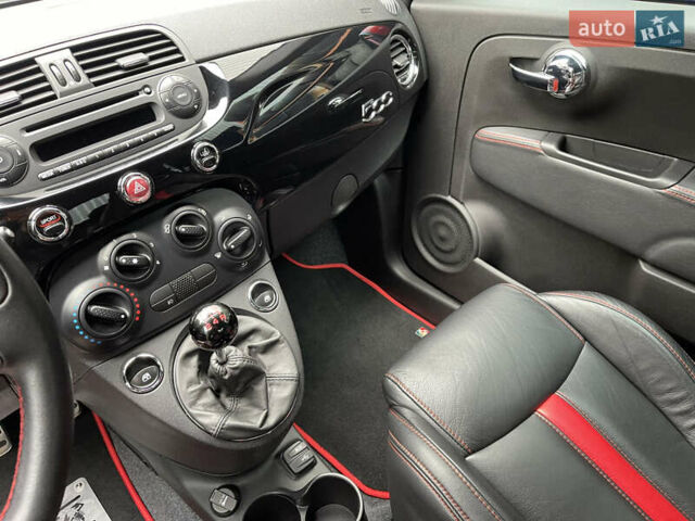 Черный Абарт Fiat 500, объемом двигателя 1.37 л и пробегом 61 тыс. км за 15500 $, фото 17 на Automoto.ua