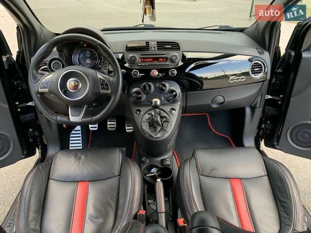 Черный Абарт Fiat 500, объемом двигателя 1.37 л и пробегом 60 тыс. км за 15500 $, фото 32 на Automoto.ua