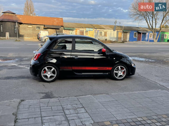 Черный Абарт Fiat 500, объемом двигателя 1.37 л и пробегом 61 тыс. км за 15500 $, фото 5 на Automoto.ua
