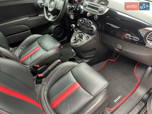 Черный Абарт Fiat 500, объемом двигателя 1.37 л и пробегом 61 тыс. км за 15500 $, фото 15 на Automoto.ua
