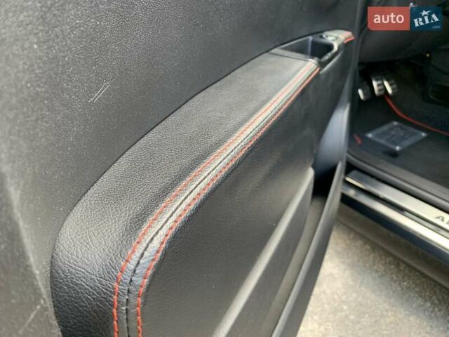 Черный Абарт Fiat 500, объемом двигателя 1.37 л и пробегом 60 тыс. км за 15500 $, фото 11 на Automoto.ua