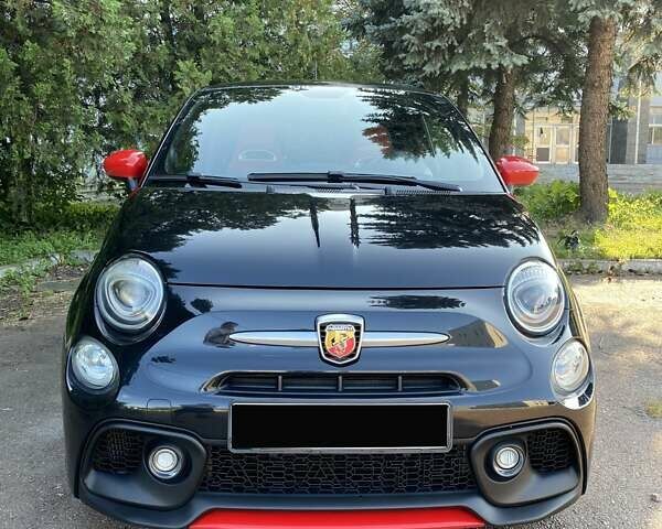 Чорний Абарт Fiat 500, об'ємом двигуна 1.4 л та пробігом 65 тис. км за 17000 $, фото 9 на Automoto.ua